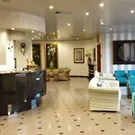 Cristal Caldas 3*