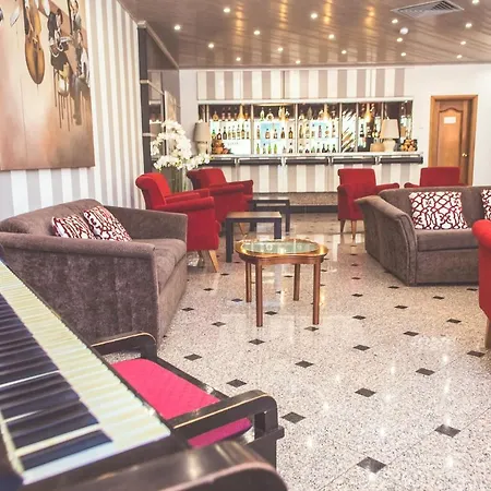 Szálloda Cristal Caldas 3*