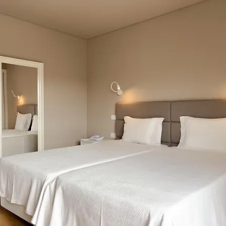 Szálloda Cristal Caldas 3*