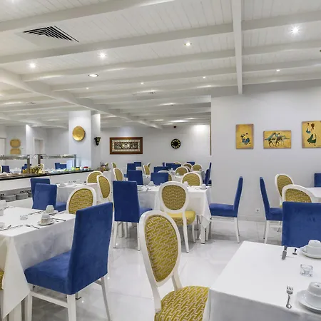 Cristal Caldas Hotel