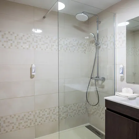 Cristal Caldas Hotel