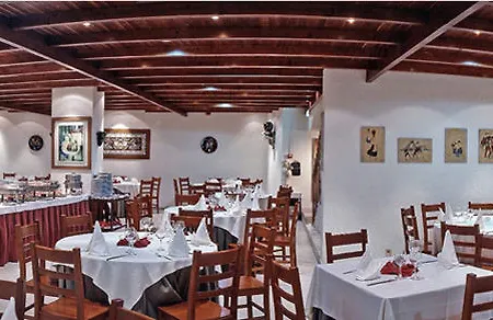 Cristal Caldas מלון 3*