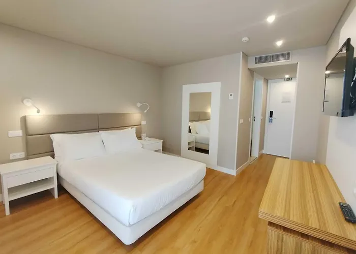 Cristal Caldas Hotel